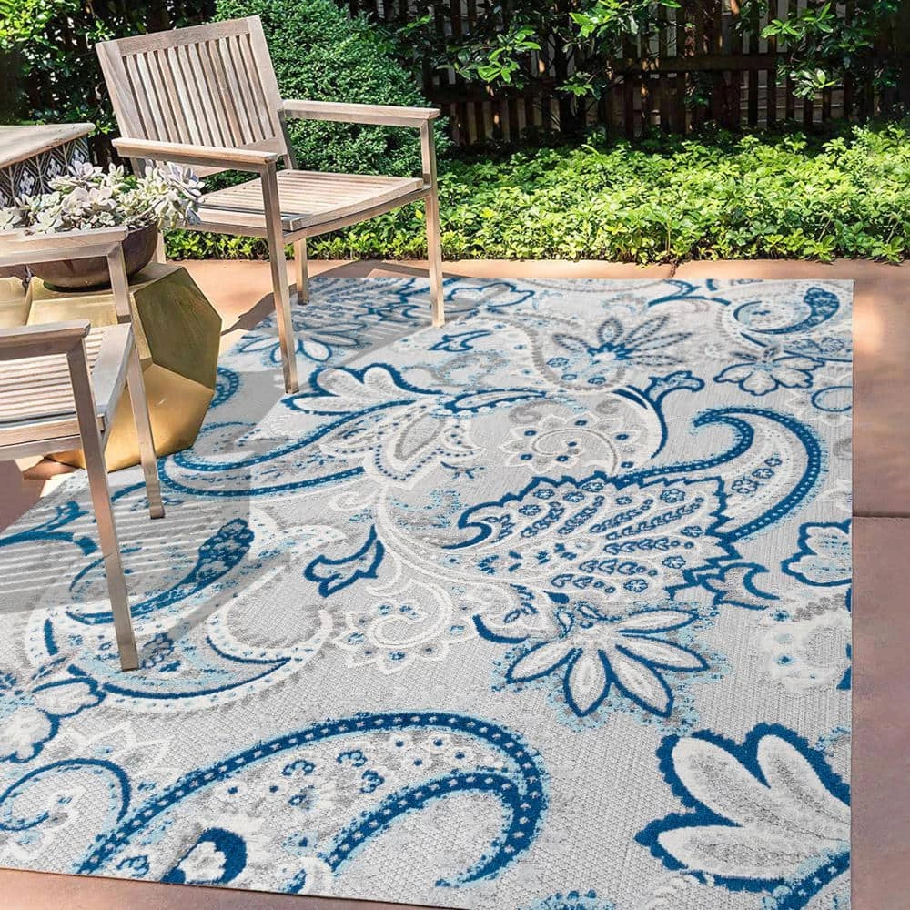 Gordes Paisley High-Low Light Gray/Blue 8 ft. x 10 ft. Indoor/Outdoor Area Rug by JONATHAN Y - Image 3