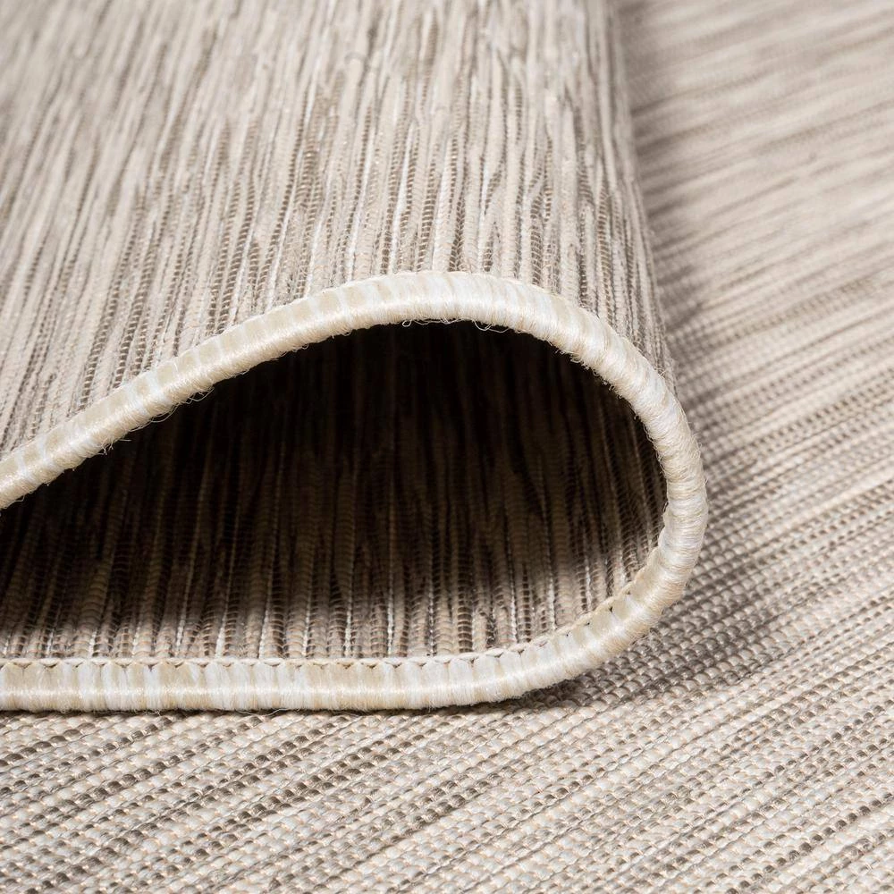 Ethan Modern Flatweave Light Gray 6 ft. 7 in. Solid Round Indoor/Outdoor Area Rug by JONATHAN Y - Image 7