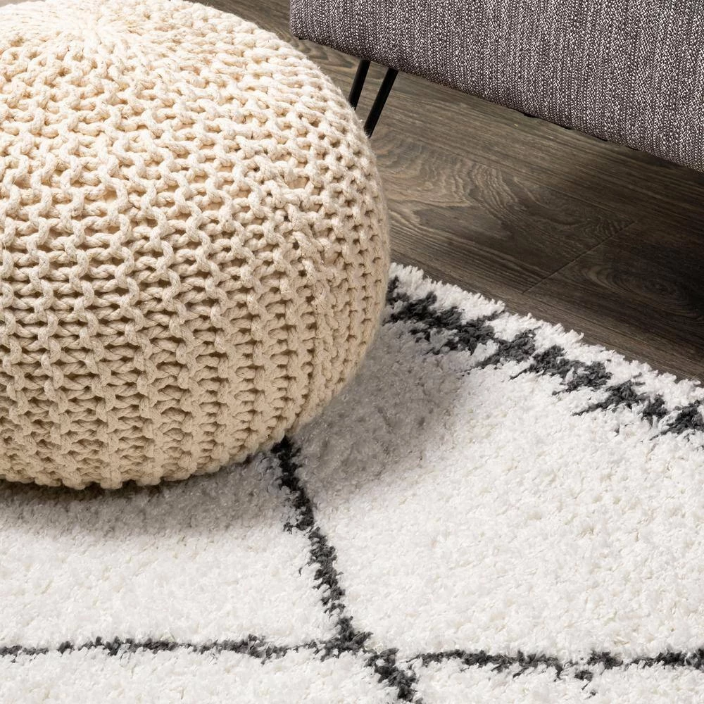 Calvia Moroccan Diamond Shag White/Black 5 ft. x 8 ft. Area Rug by JONATHAN Y - Image 7